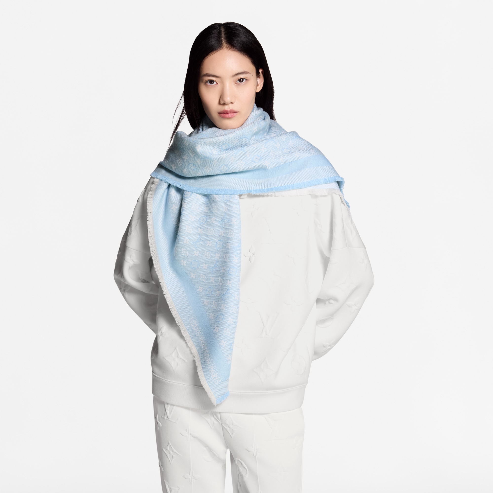 Petit Natte Shawl S00 - Women - Accessories | LOUIS VUITTON ®
